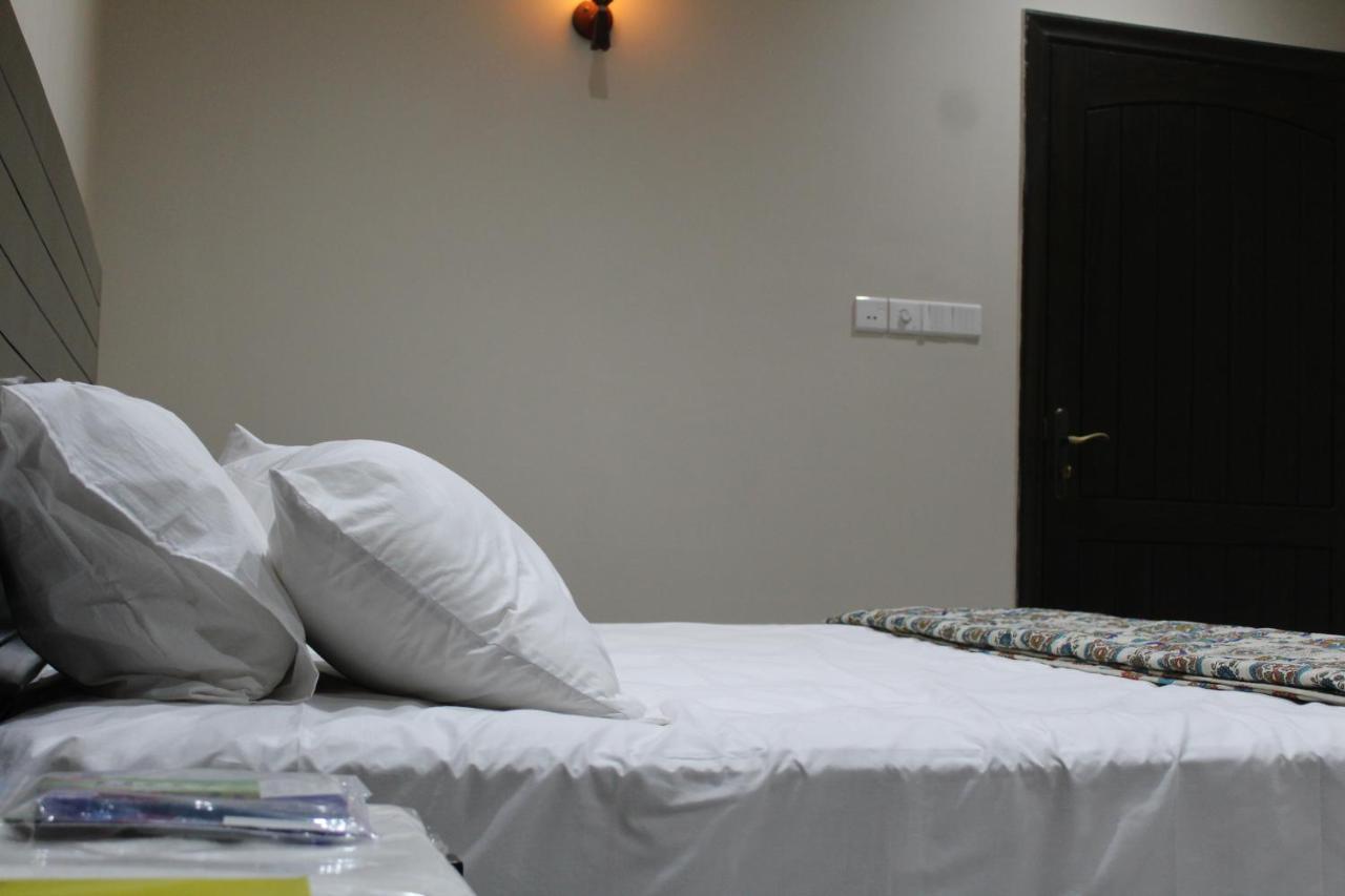 Hotel State Residency Bahawalpur Exteriör bild